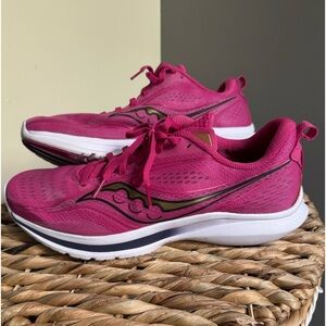 Saucony Women's 12